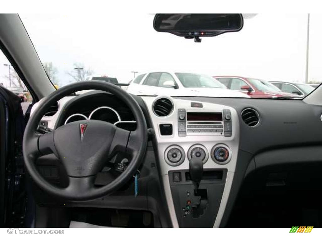 2009 Pontiac Vibe 2.4 Ebony Dashboard Photo #48503592