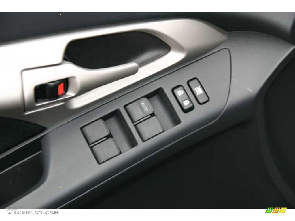 2009 Pontiac Vibe 2.4 Controls Photo #48503607