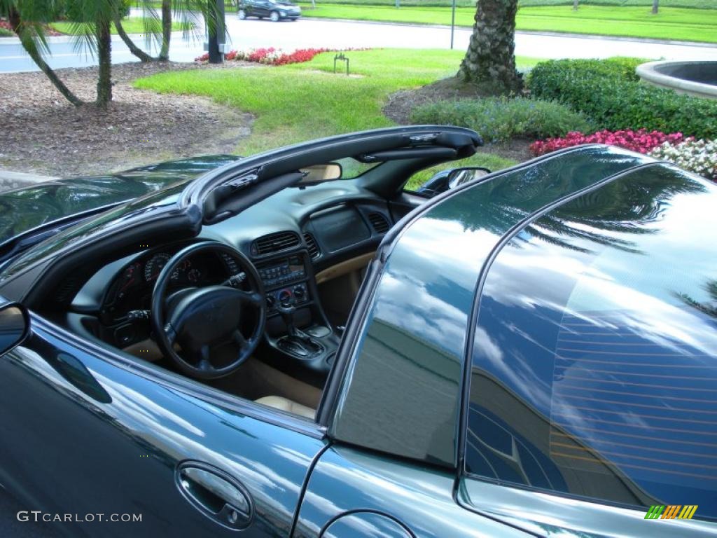 2000 Corvette Coupe - Dark Bowling Green Metallic / Light Oak photo #10