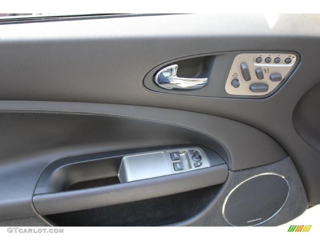 2007 Jaguar XK XK8 Coupe Charcoal Door Panel Photo #48504243