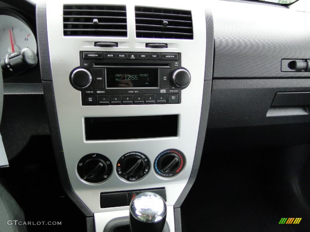 2008 Dodge Caliber SE Controls Photo #48507024