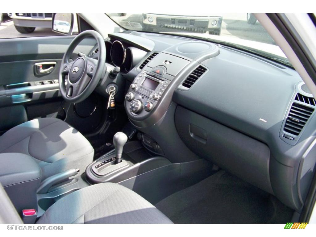 2010 Kia Soul + Black Soul Logo Cloth Dashboard Photo #48508137