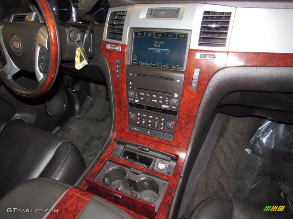 2008 Cadillac Escalade EXT AWD Controls Photo #48508314