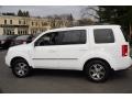 Taffeta White - Pilot Touring 4WD Photo No. 10