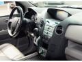 Taffeta White - Pilot Touring 4WD Photo No. 21