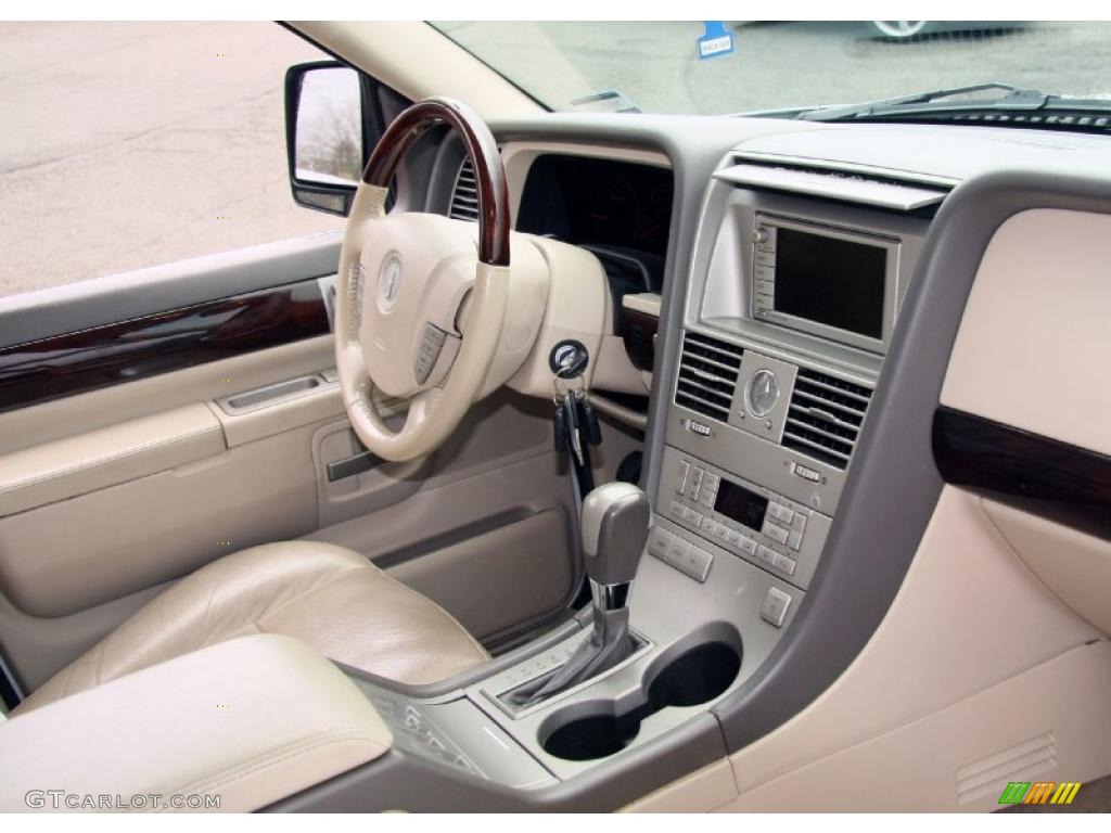 2004 Lincoln Aviator Luxury AWD Light Parchment Dashboard Photo #48510473