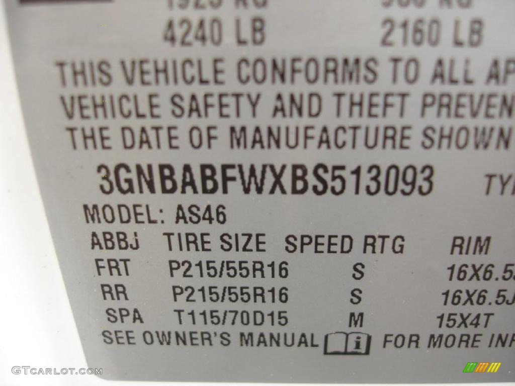 2011 HHR LT - Arctic Ice White / Gray photo #15