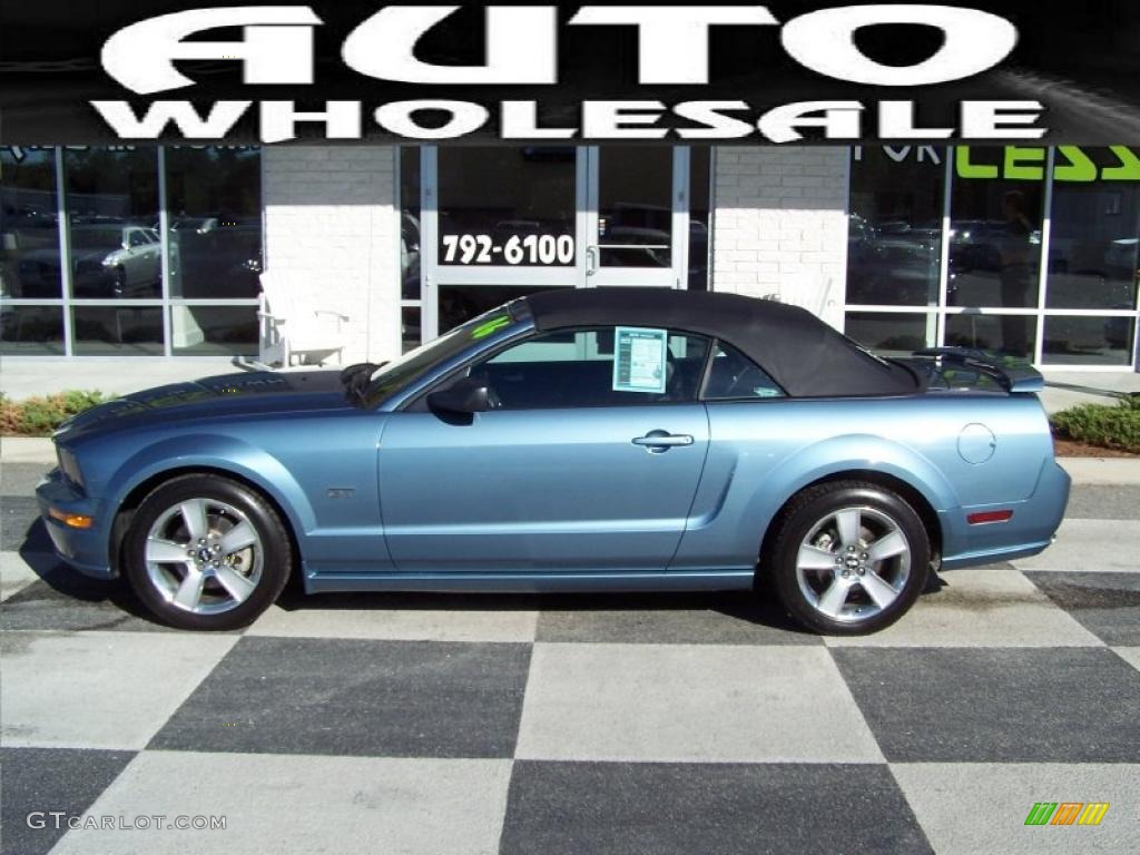 2006 Mustang GT Premium Convertible - Windveil Blue Metallic / Dark Charcoal photo #1