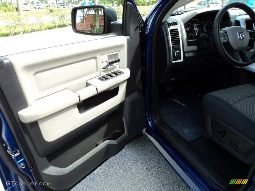 2009 Ram 1500 SLT Quad Cab - Deep Water Blue Pearl / Dark Slate/Medium Graystone photo #16