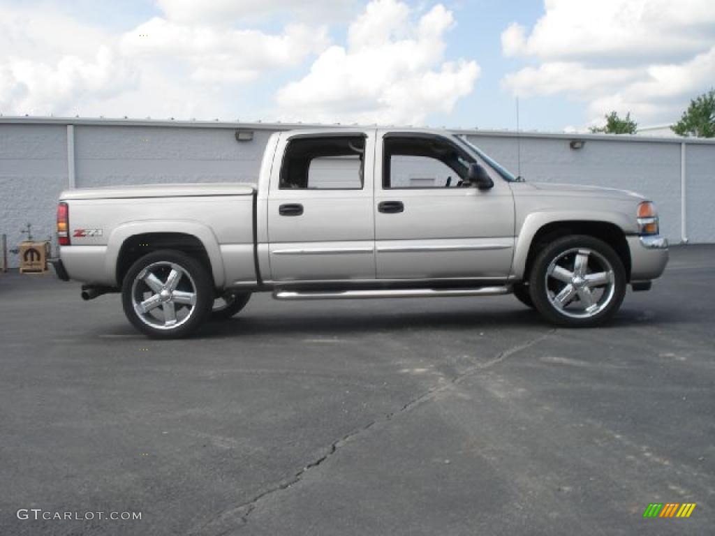 2006 GMC Sierra 1500 SLT Crew Cab 4x4 Custom Wheels Photo #48513646