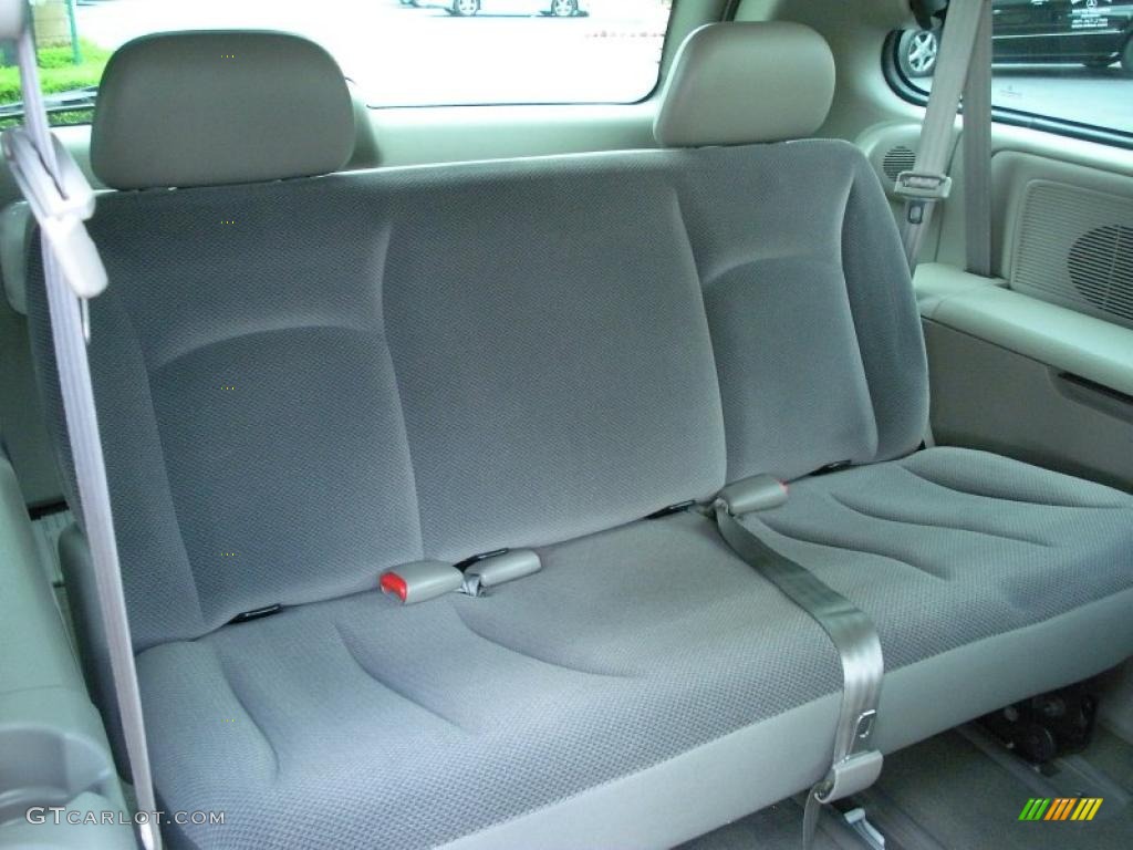 Taupe Interior 2001 Dodge Grand Caravan SE Photo #48514822