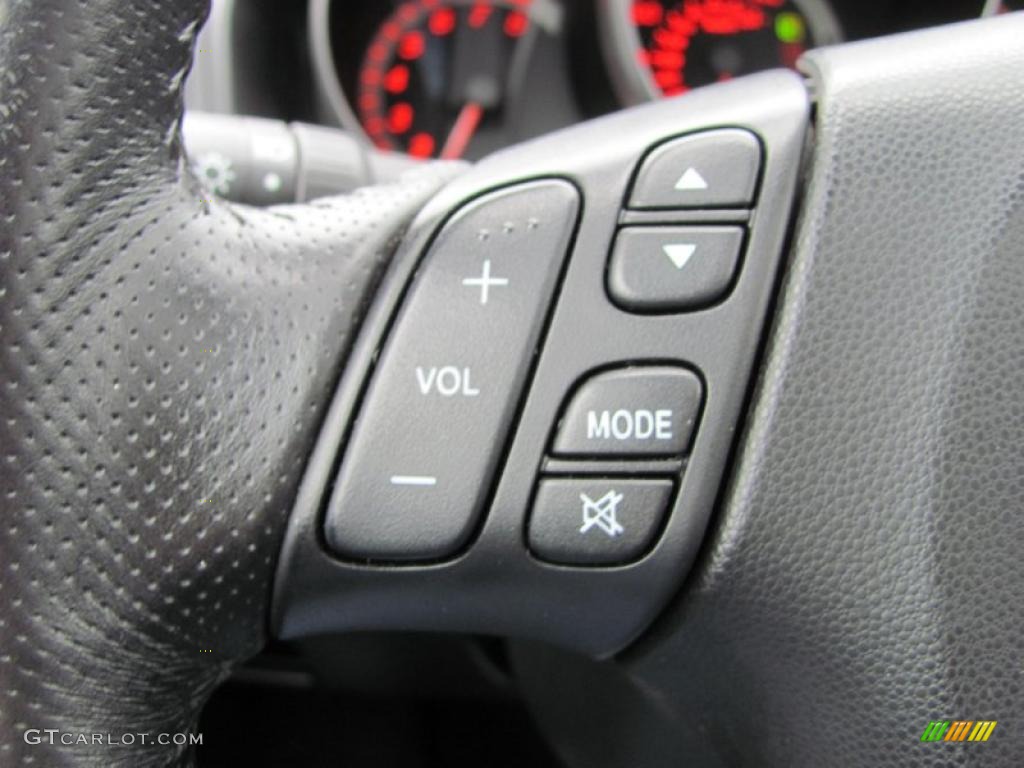 2004 Mazda MAZDA3 s Sedan Controls Photo #48514978