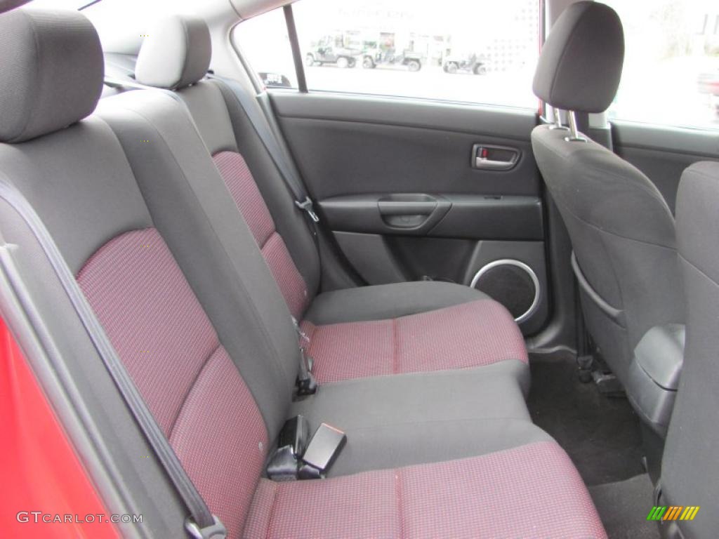 Black/Red Interior 2004 Mazda MAZDA3 s Sedan Photo #48515146
