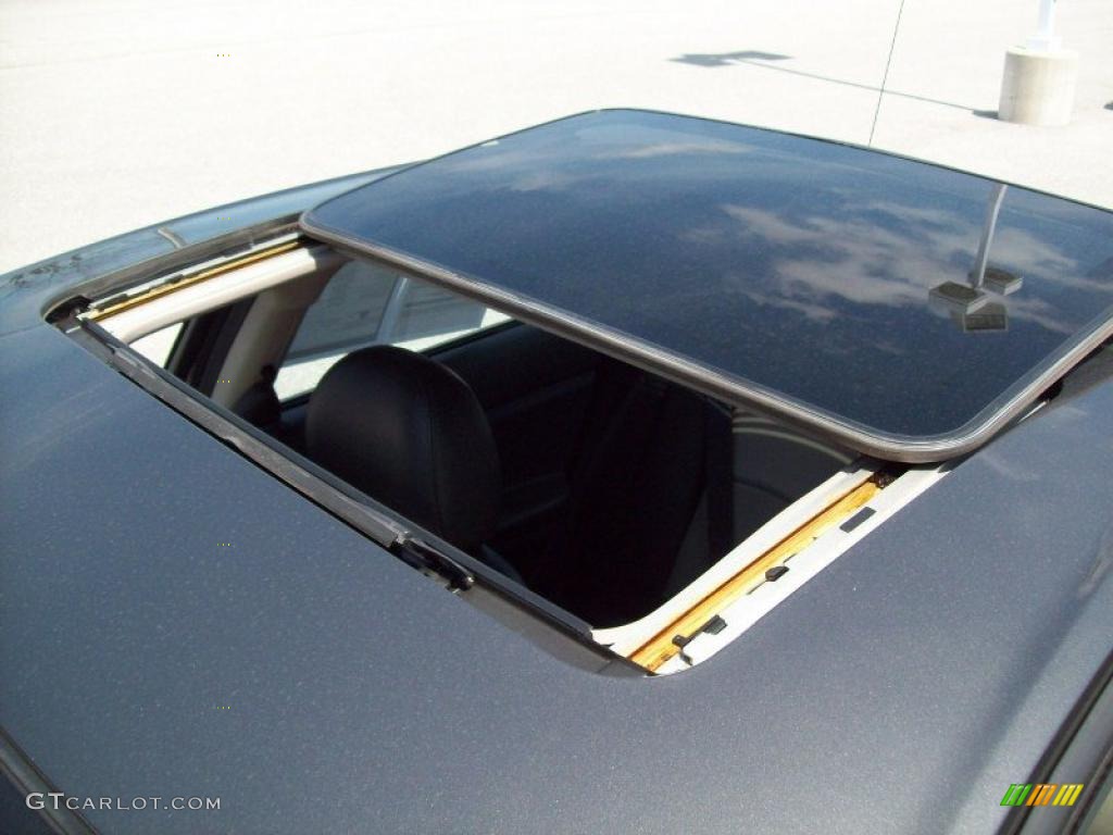 2004 Sebring Touring Sedan - Graphite Metallic / Dark Slate Gray photo #9