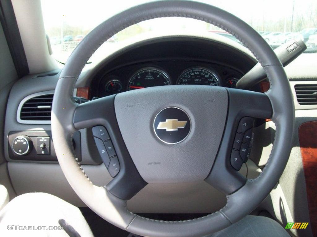 2008 Chevrolet Tahoe LT 4x4 Light Titanium/Dark Titanium Steering Wheel Photo #48516727