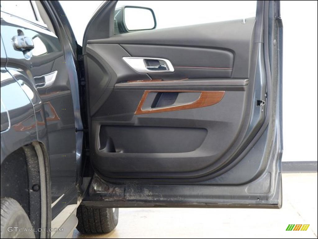 2010 GMC Terrain SLE AWD Jet Black Door Panel Photo #48517042