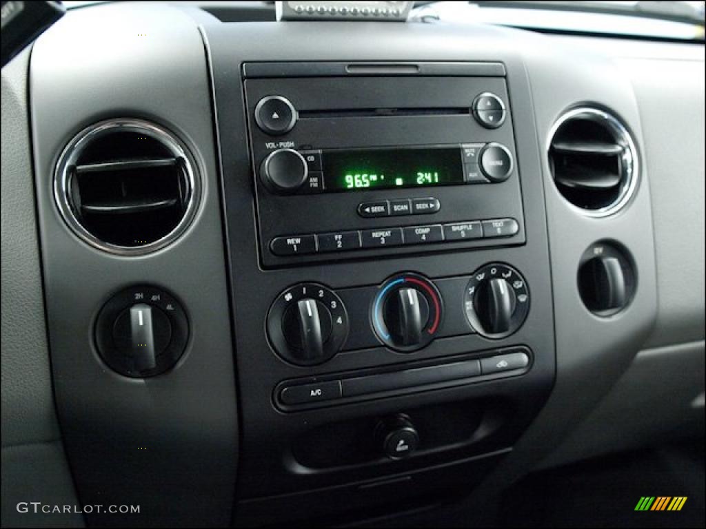 2005 Ford F150 XLT SuperCab 4x4 Controls Photo #48518095
