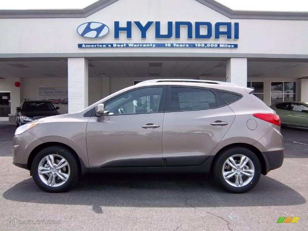 Chai Bronze Hyundai Tucson