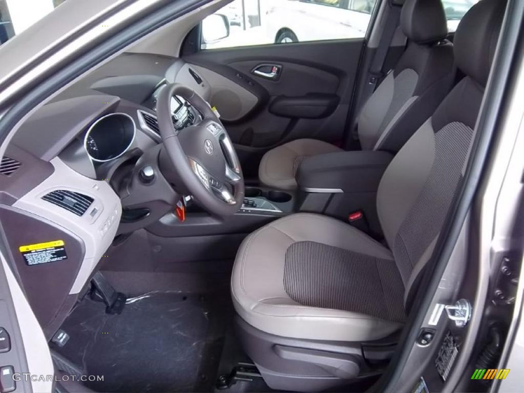 Taupe Interior 2011 Hyundai Tucson GLS AWD Photo #48522406
