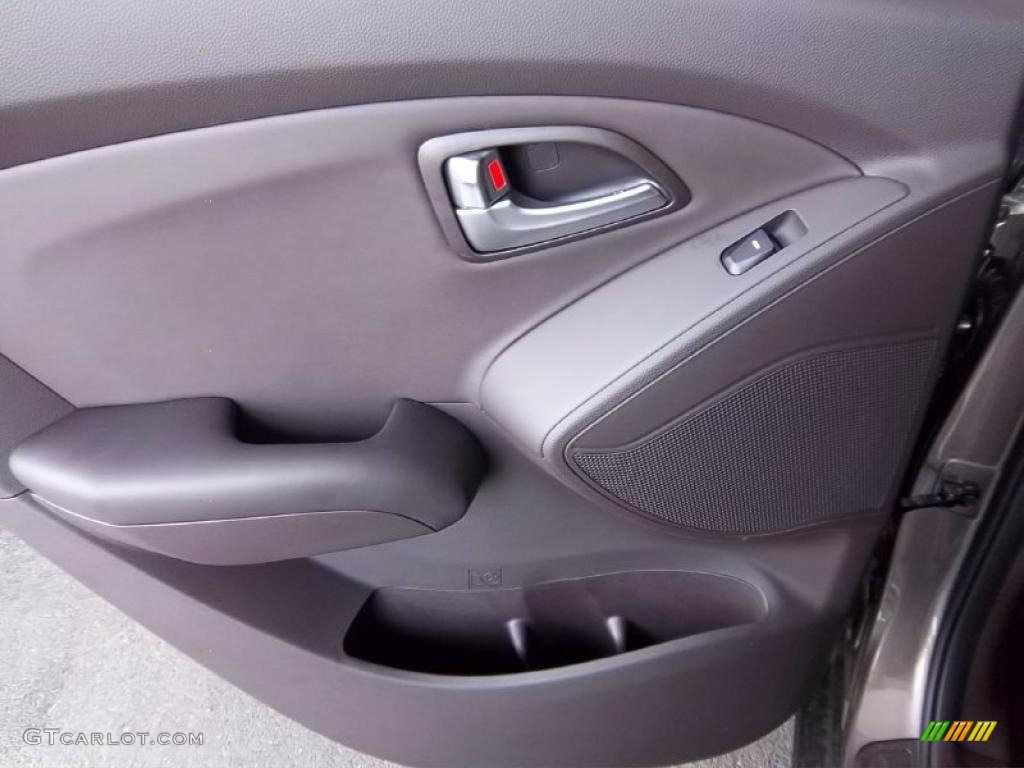 2011 Hyundai Tucson GLS AWD Taupe Door Panel Photo #48522475