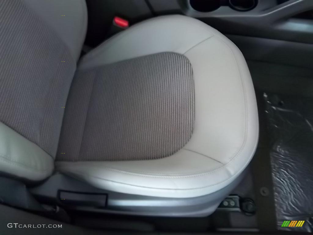 Taupe Interior 2011 Hyundai Tucson GLS AWD Photo #48522499