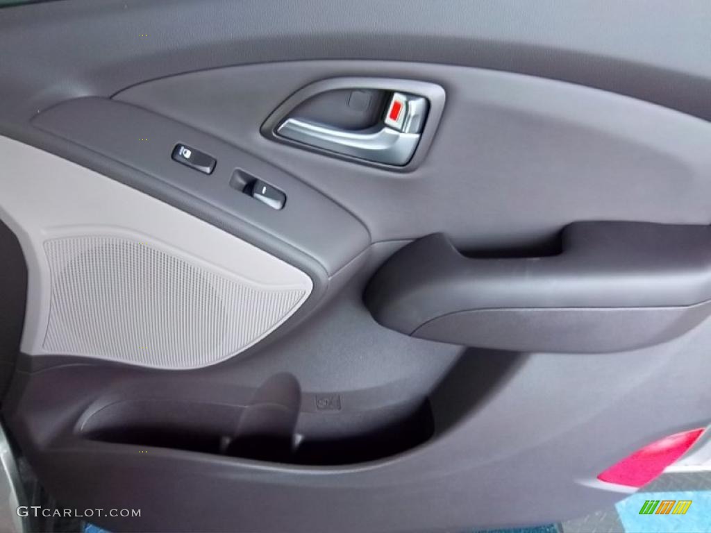 2011 Hyundai Tucson GLS AWD Taupe Door Panel Photo #48522514