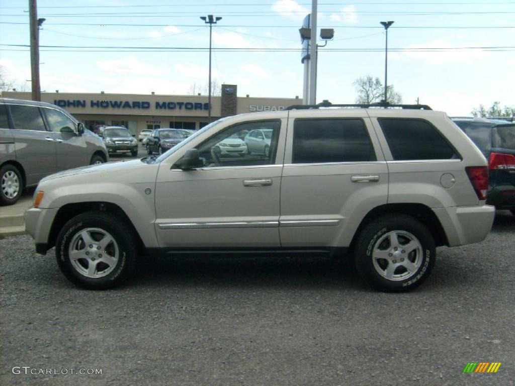 2006 Grand Cherokee Limited 4x4 - Light Khaki Metallic / Dark Khaki/Light Graystone photo #2