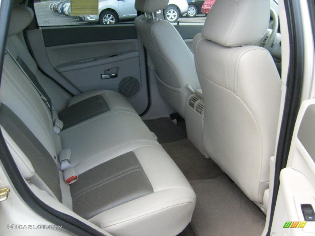 Dark Khaki/Light Graystone Interior 2006 Jeep Grand Cherokee Limited 4x4 Photo #48523366