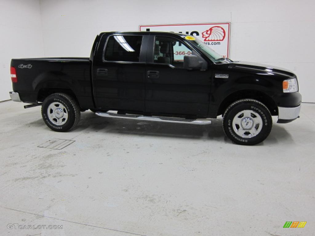 2005 F150 XLT SuperCrew 4x4 - Black / Medium Flint Grey photo #21