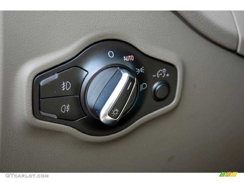 2010 Audi Q5 3.2 quattro Controls Photo #48525850