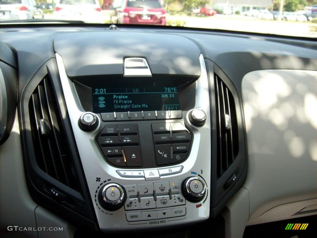 2011 Chevrolet Equinox LT Controls Photo #48529805