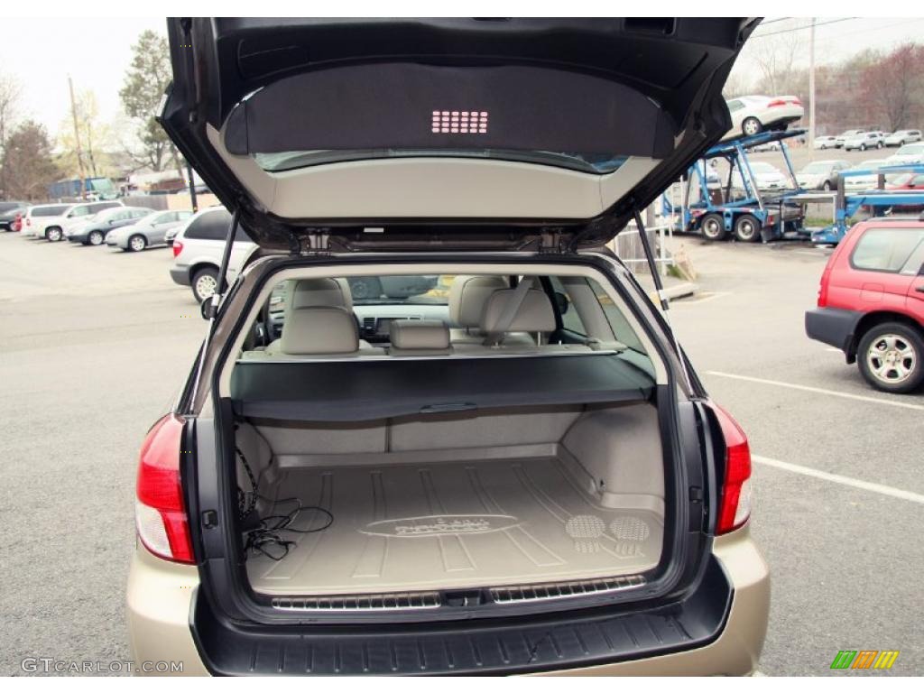 2008 Subaru Outback 3.0R L.L.Bean Edition Wagon Trunk Photo #48530507