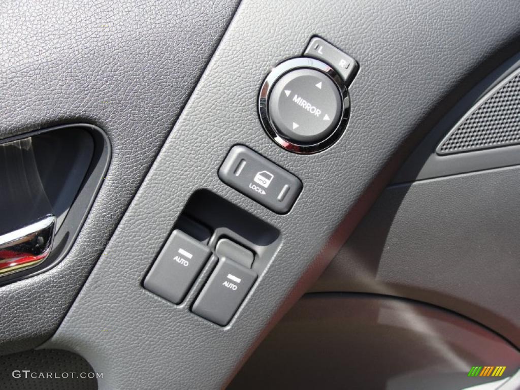 2011 Hyundai Genesis Coupe 3.8 Track Controls Photo #48531752