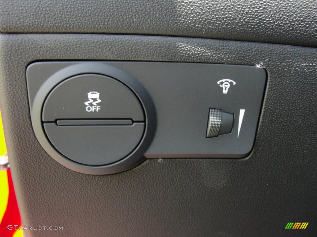 2011 Hyundai Genesis Coupe 3.8 Track Controls Photo #48531869