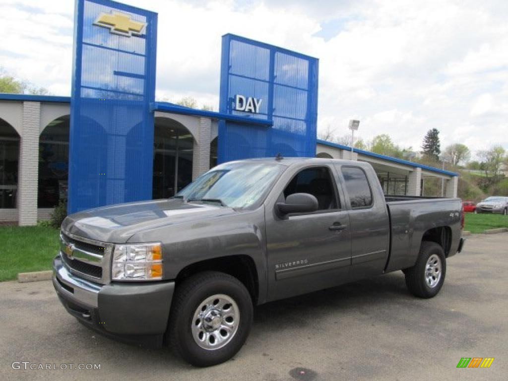 2011 Silverado 1500 LS Extended Cab 4x4 - Steel Green Metallic / Dark Titanium photo #1