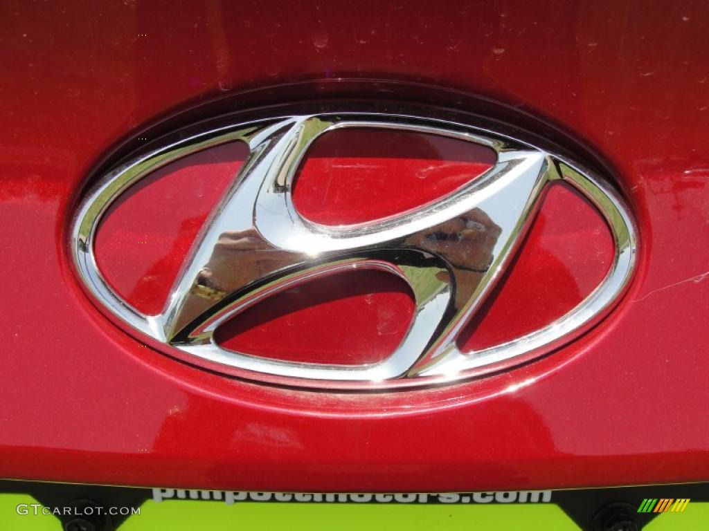 2011 Hyundai Tucson GL Marks and Logos Photo #48532724