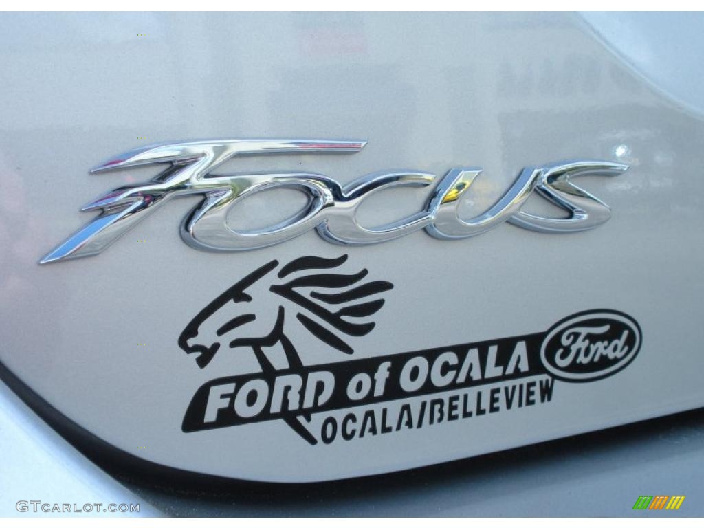 2012 Focus SE Sedan - Ingot Silver Metallic / Stone photo #4