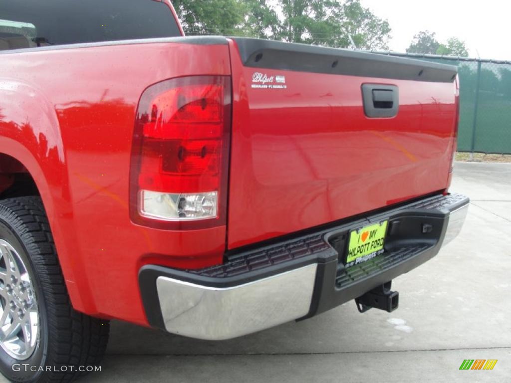 2008 Sierra 1500 SLT Crew Cab - Fire Red / Ebony photo #26