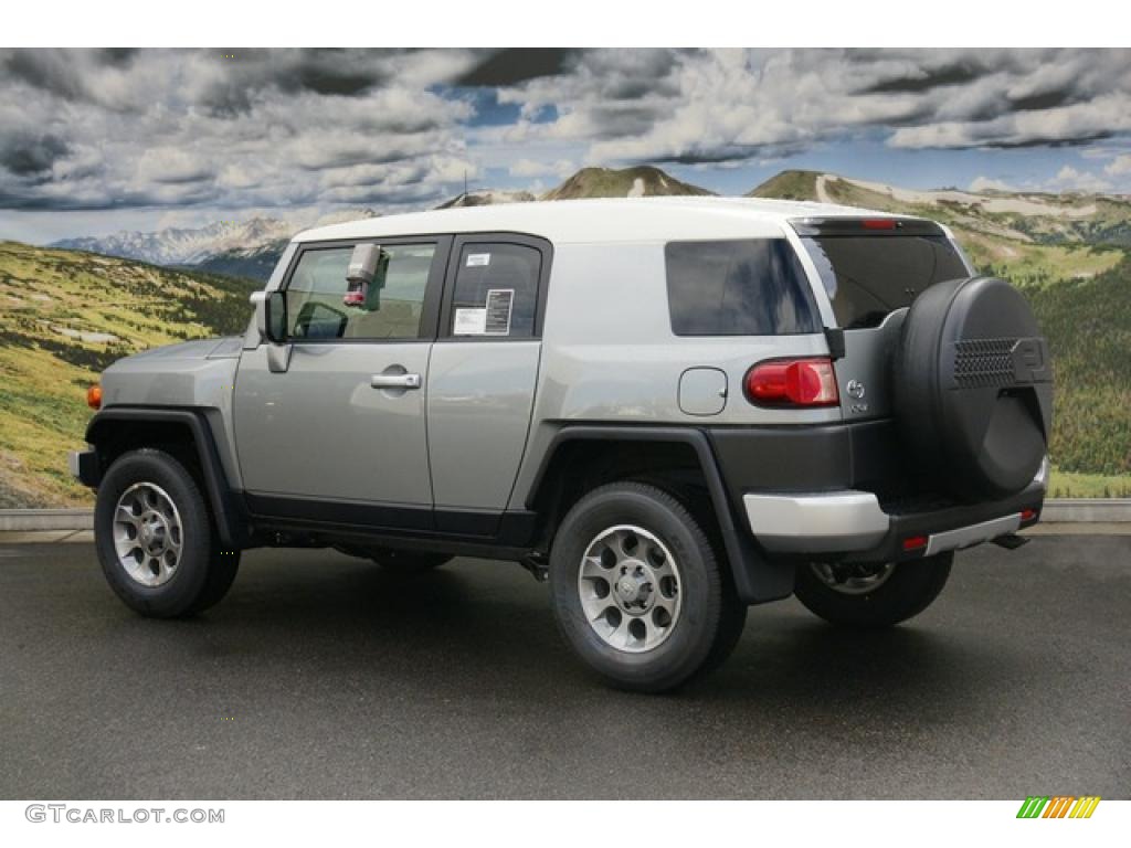 Silver Fresco Metallic 2011 Toyota FJ Cruiser 4WD Exterior Photo #48534497
