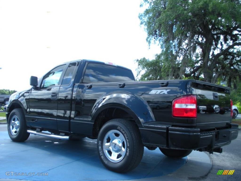 2006 F150 STX Regular Cab - Black / Medium Flint photo #3