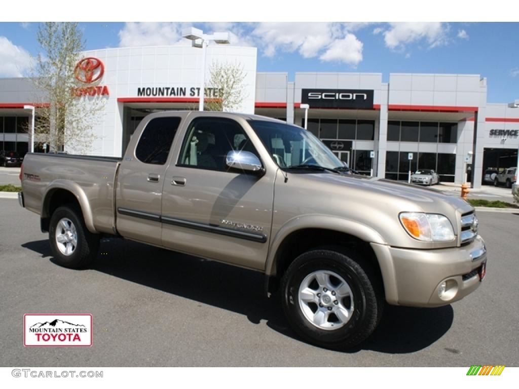 2006 Tundra SR5 TRD Access Cab 4x4 - Desert Sand Mica / Taupe photo #1