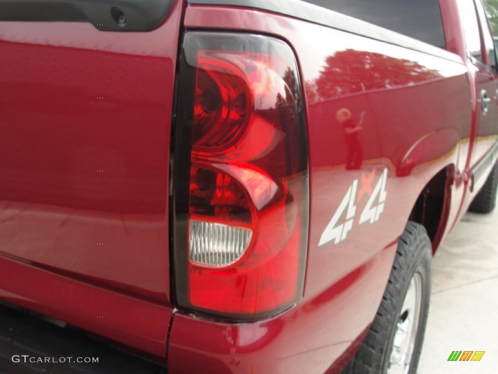 2007 Silverado 1500 Classic LS Crew Cab 4x4 - Sport Red Metallic / Dark Charcoal photo #19