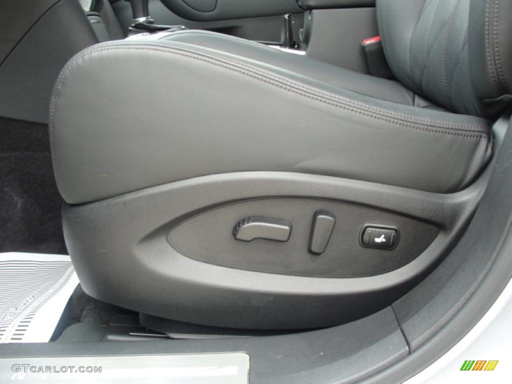 2010 Infiniti FX 35 Controls Photo #48539330