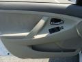 Super White - Camry LE Photo No. 6