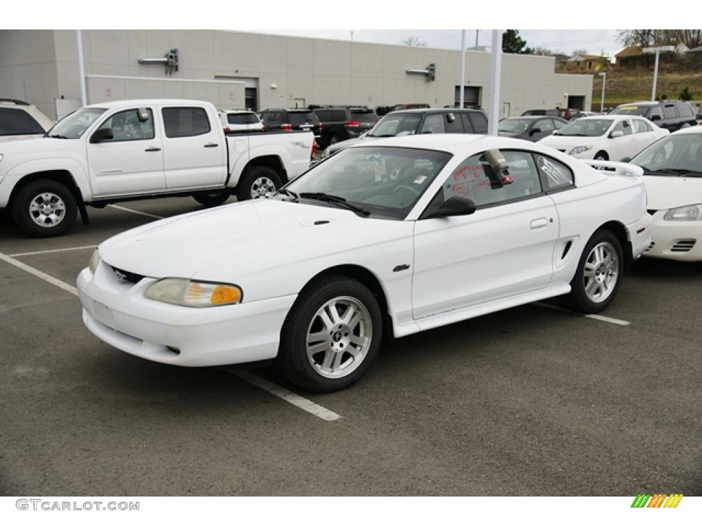 1996 Mustang GT Coupe - Crystal White / Black photo #4