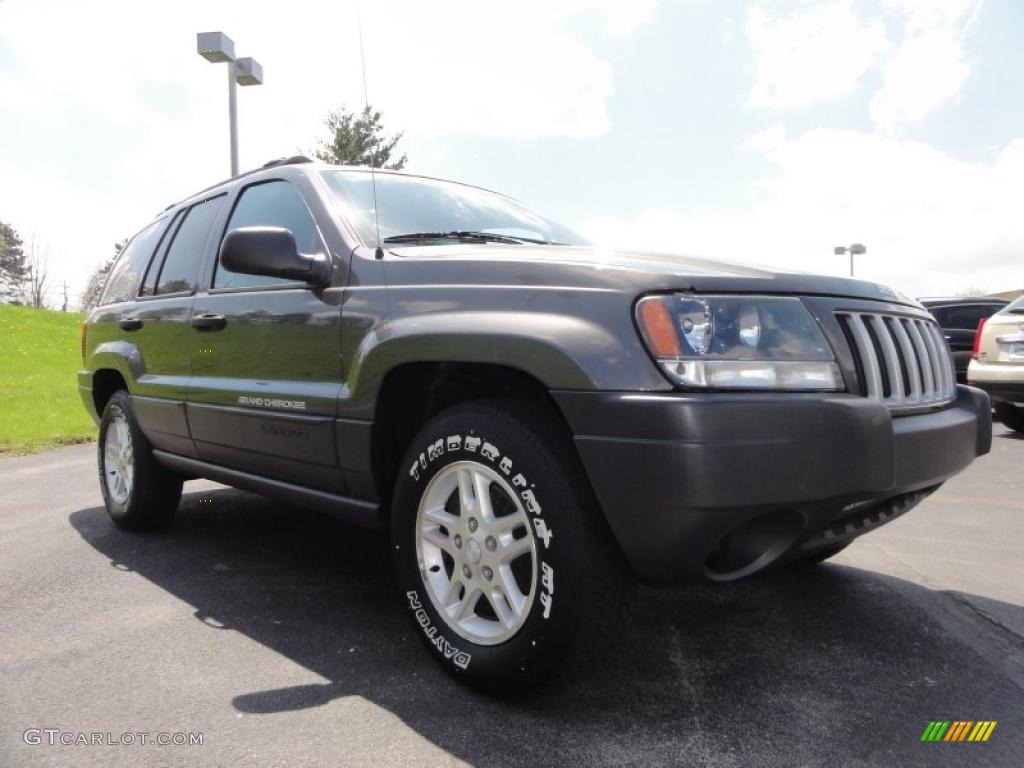 2004 Grand Cherokee Laredo 4x4 - Graphite Metallic / Dark Slate Gray photo #4