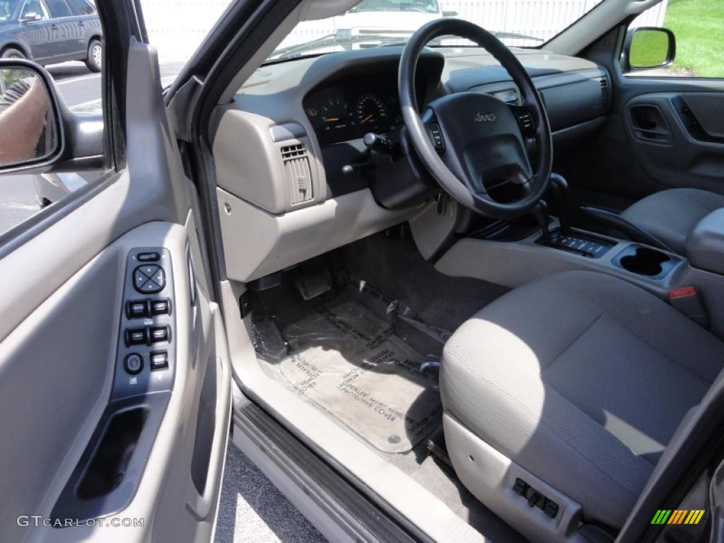 2004 Grand Cherokee Laredo 4x4 - Graphite Metallic / Dark Slate Gray photo #11