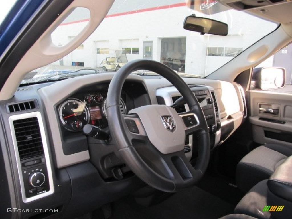 2010 Ram 1500 Big Horn Quad Cab 4x4 - Deep Water Blue Pearl / Dark Slate/Medium Graystone photo #11