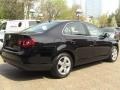 Black Uni - Jetta SE Sedan Photo No. 10