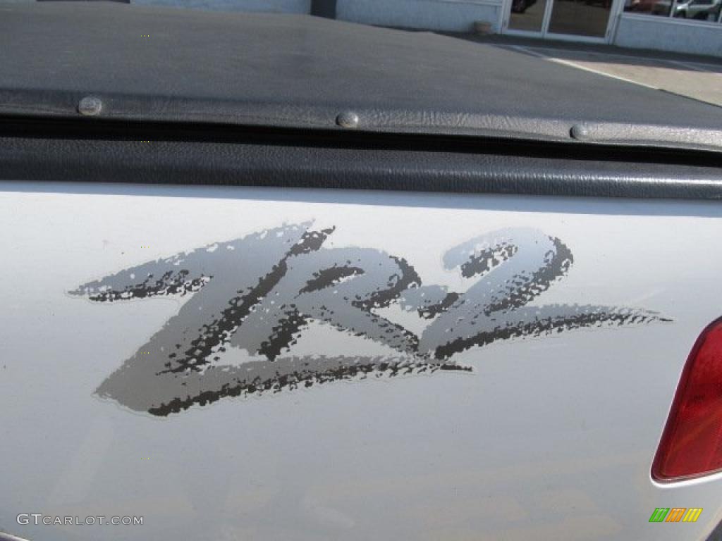 2003 Chevrolet S10 ZR2 Extended Cab 4x4 Marks and Logos Photo #48543398